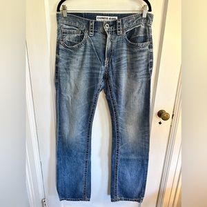 Men’s Express denim. 31x32 slim fit boot cut. Distressed.